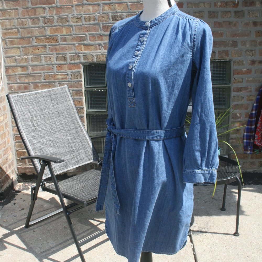 NWOT BLUE JEAN DRESS SZ S
